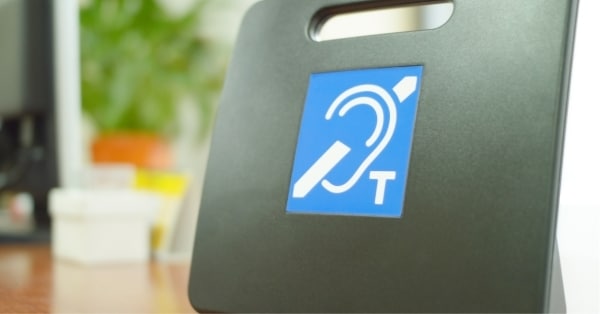 פתרון לקויי שמיעה