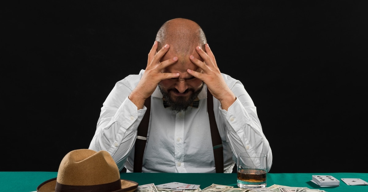 אתה מכור להימורים? איך זה ישפיע על העסק שלך ומה הפתרון