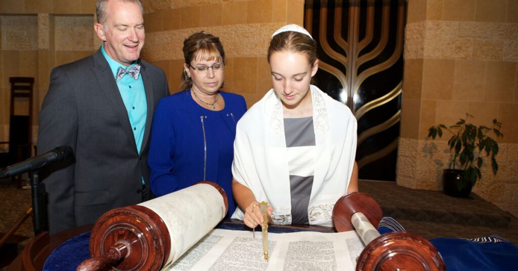 בַּת מִצוָה